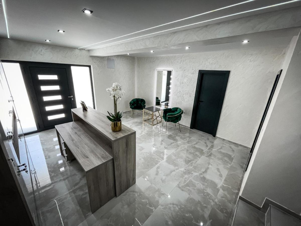 Apartmani Mila Laktaši Εξωτερικό φωτογραφία