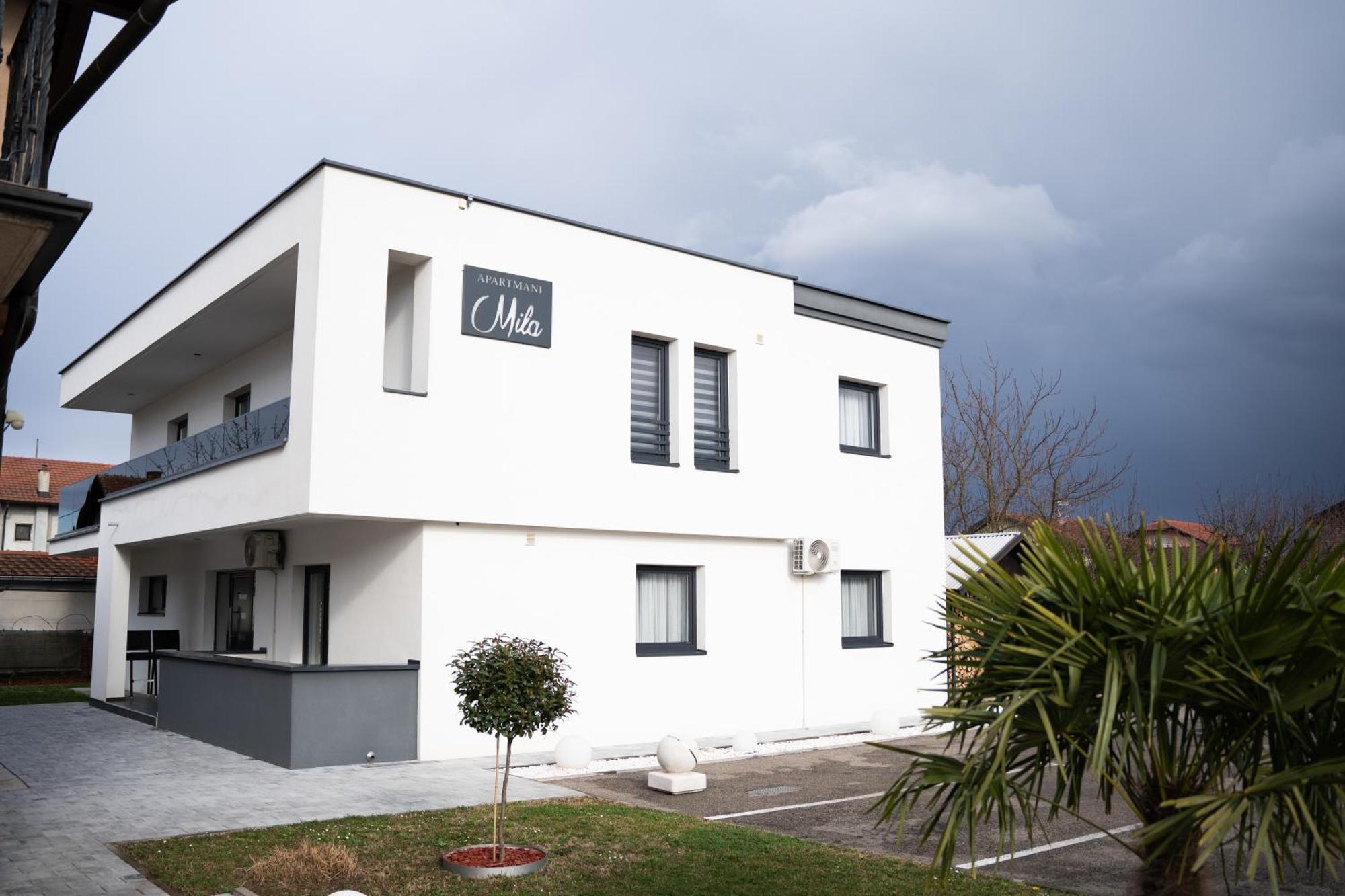 Apartmani Mila Laktaši Εξωτερικό φωτογραφία