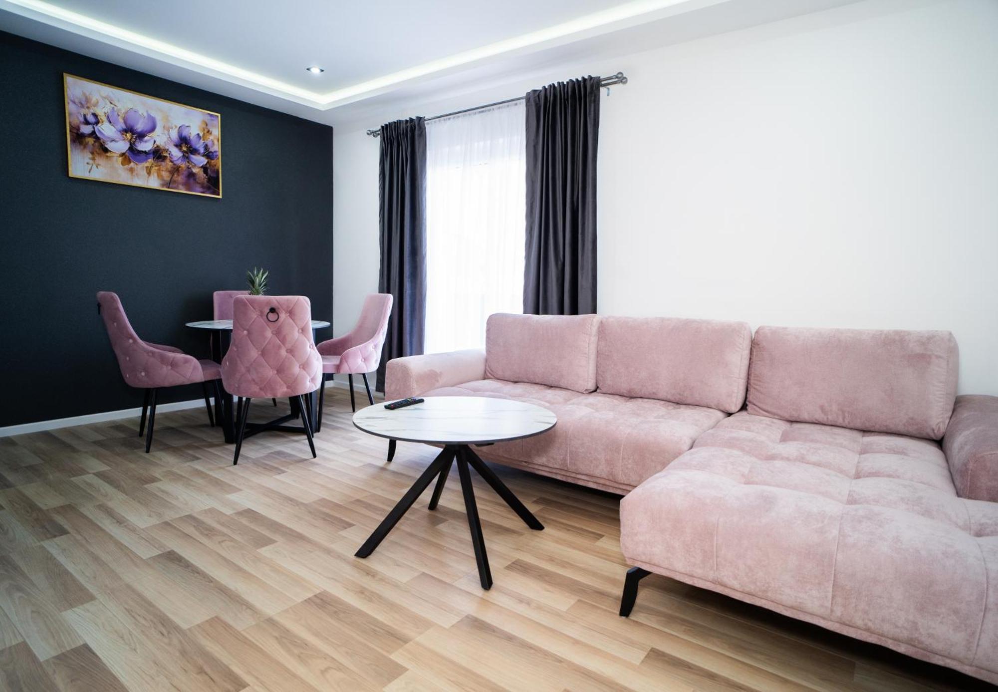 Apartmani Mila Laktaši Εξωτερικό φωτογραφία