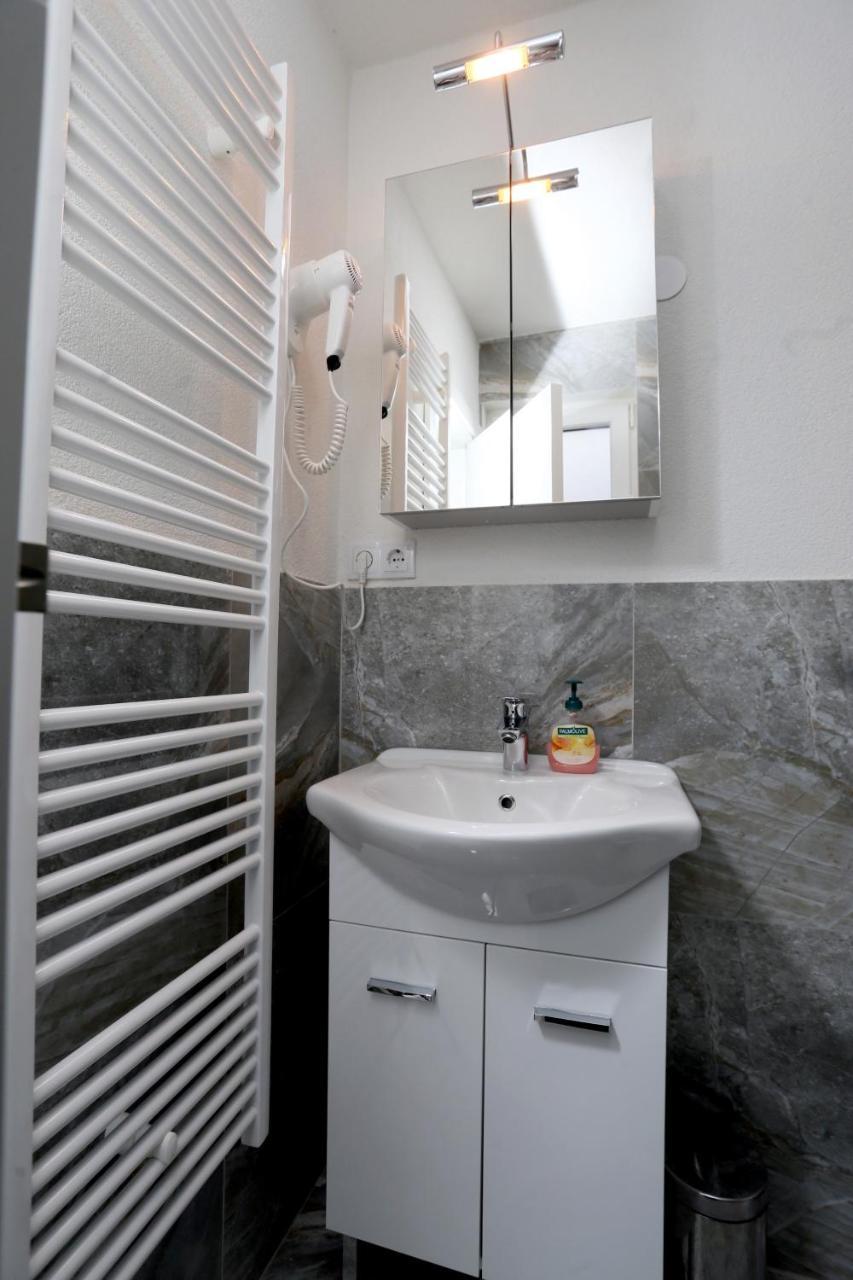 Apartmani Mila Laktaši Εξωτερικό φωτογραφία